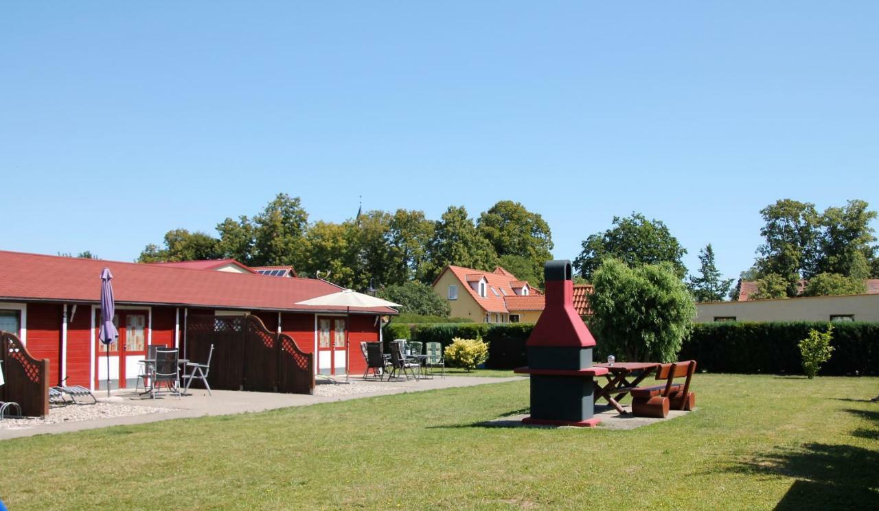 Blockhaeuser An Der Mueritz Ludorf Exterior photo